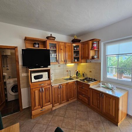 Apartmani Natasa Lokva Rogoznica Bagian luar foto