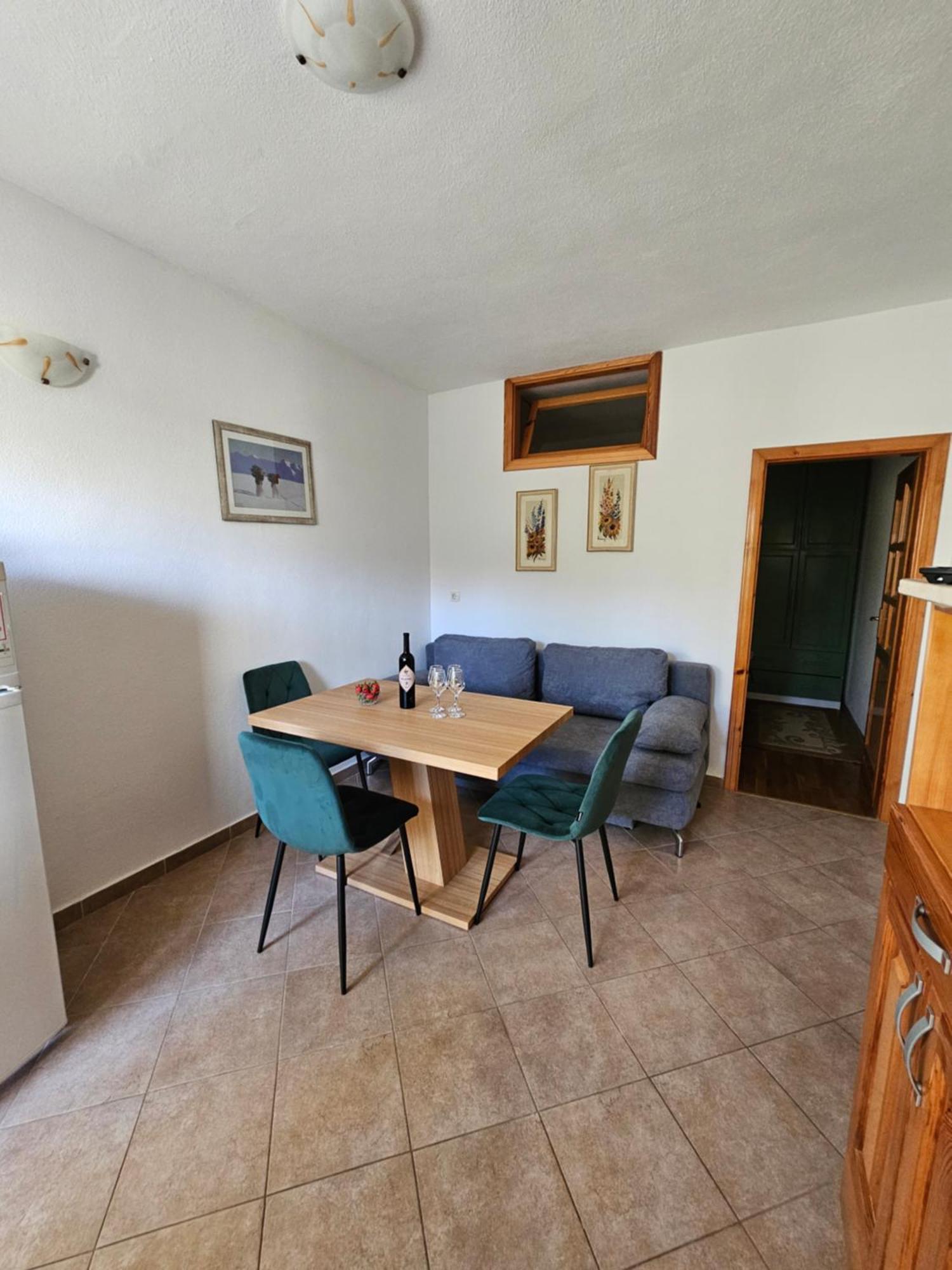 Apartmani Natasa Lokva Rogoznica Bagian luar foto
